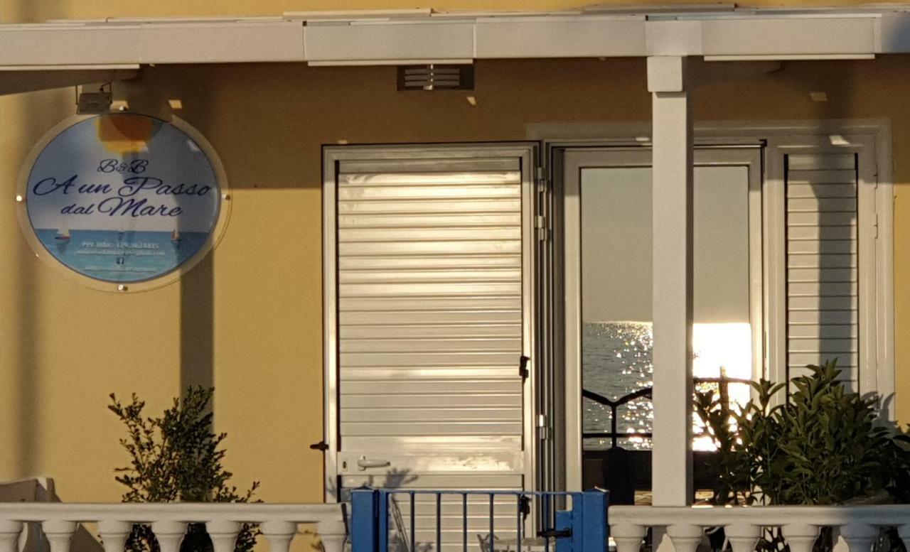 아그로폴리 A Un Passo Dal Mare B&B 외부 사진