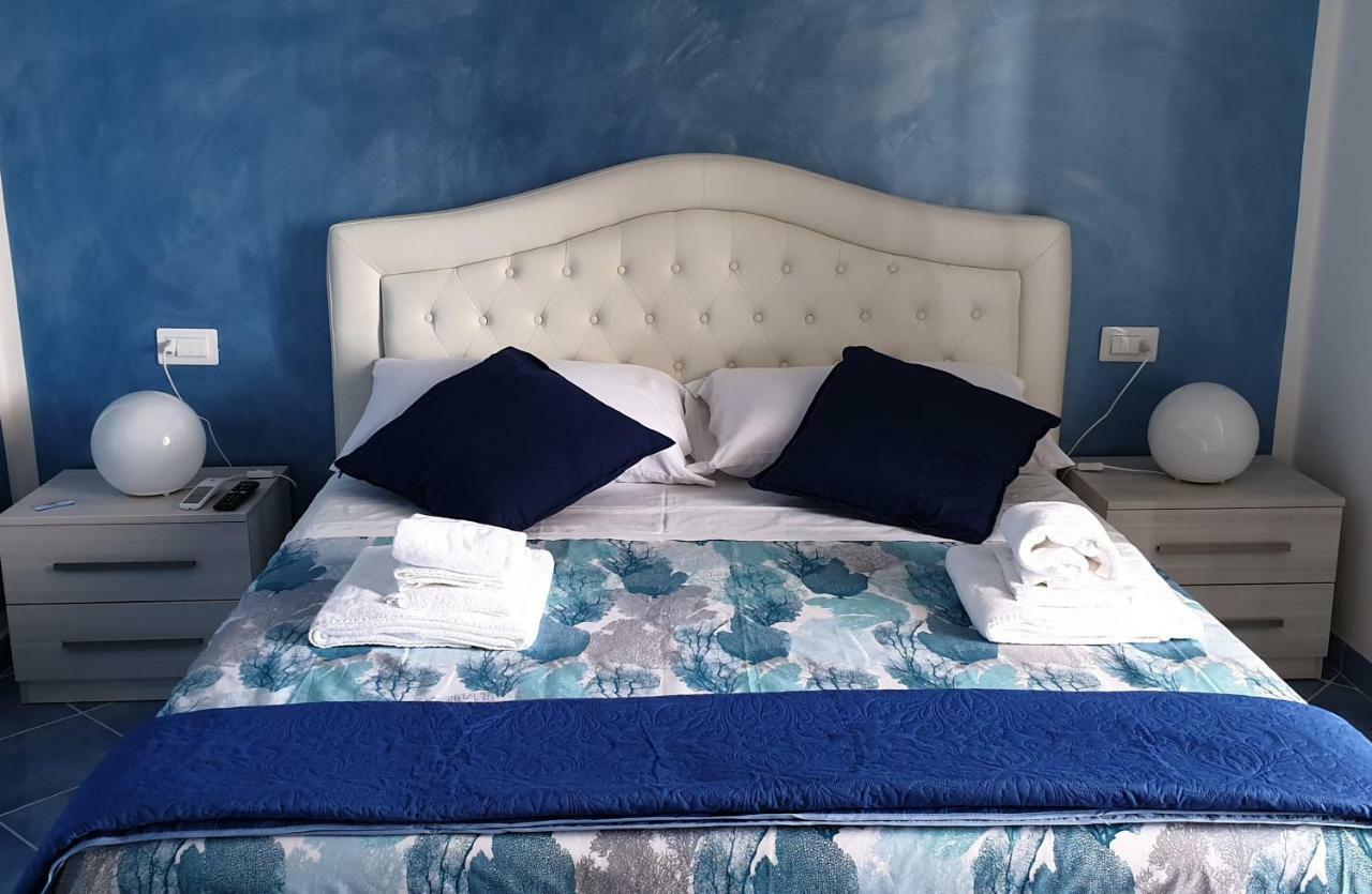 아그로폴리 A Un Passo Dal Mare B&B 외부 사진